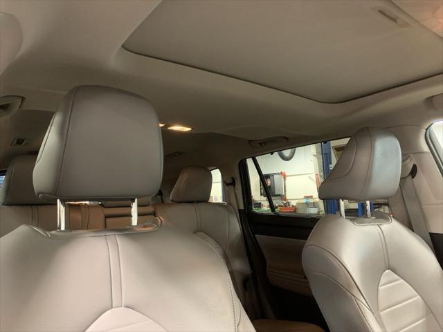 used 2022 Toyota Highlander car, priced at $38,988