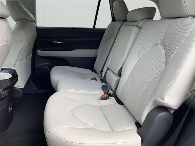 new 2025 Toyota Grand Highlander car, priced at $51,207