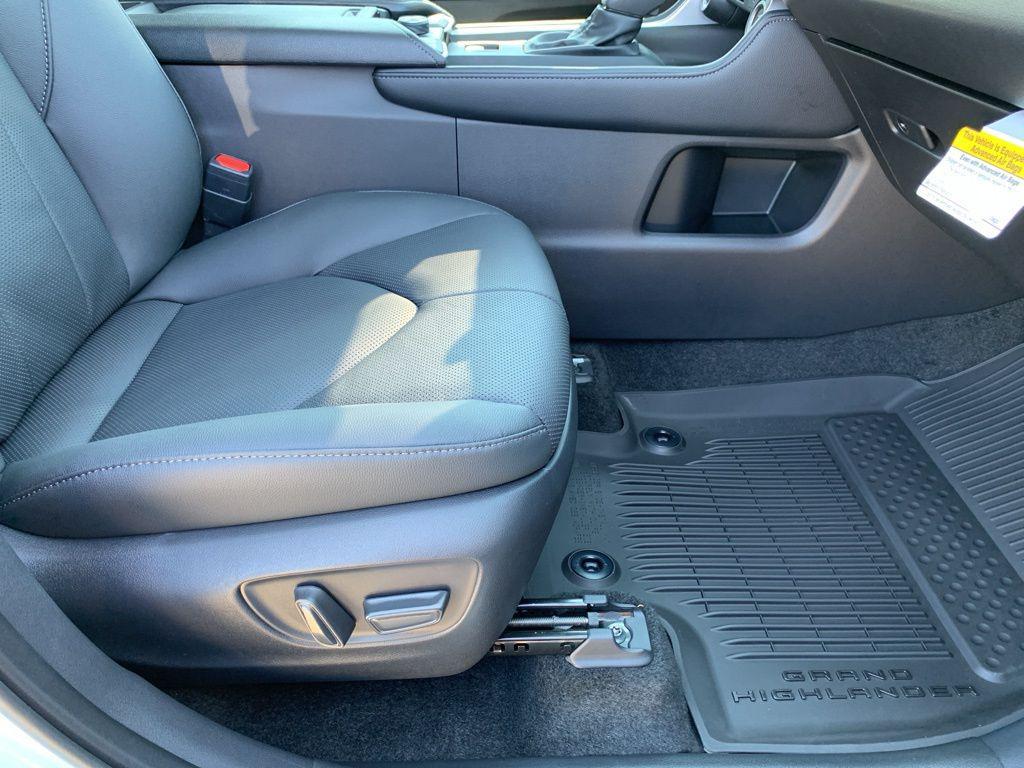 new 2026 Toyota Grand Highlander car, priced at $59,128
