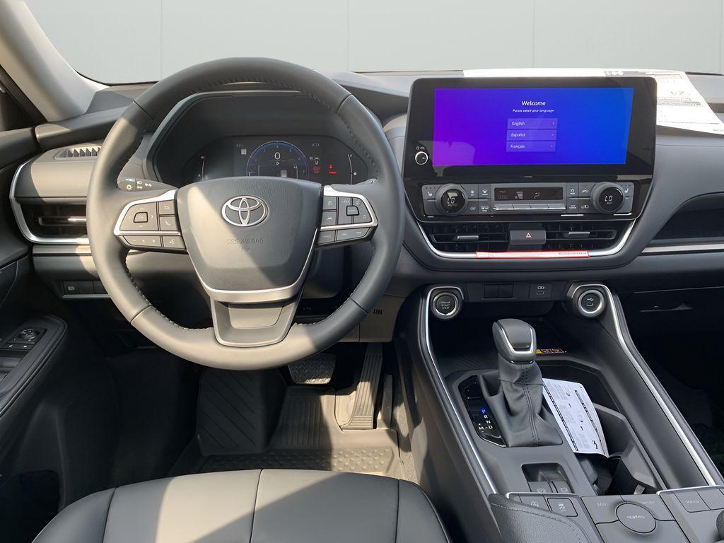 new 2025 Toyota Grand Highlander car, priced at $48,173
