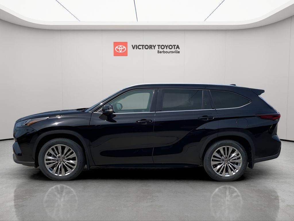 new 2025 Toyota Highlander car, priced at $51,498