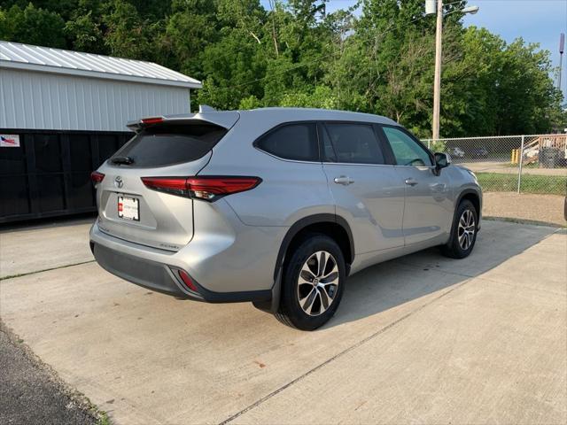 used 2023 Toyota Highlander car, priced at $39,988