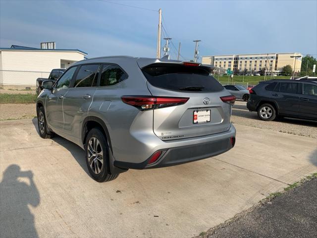 used 2023 Toyota Highlander car, priced at $39,988