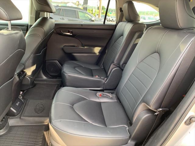 used 2023 Toyota Highlander car, priced at $39,988