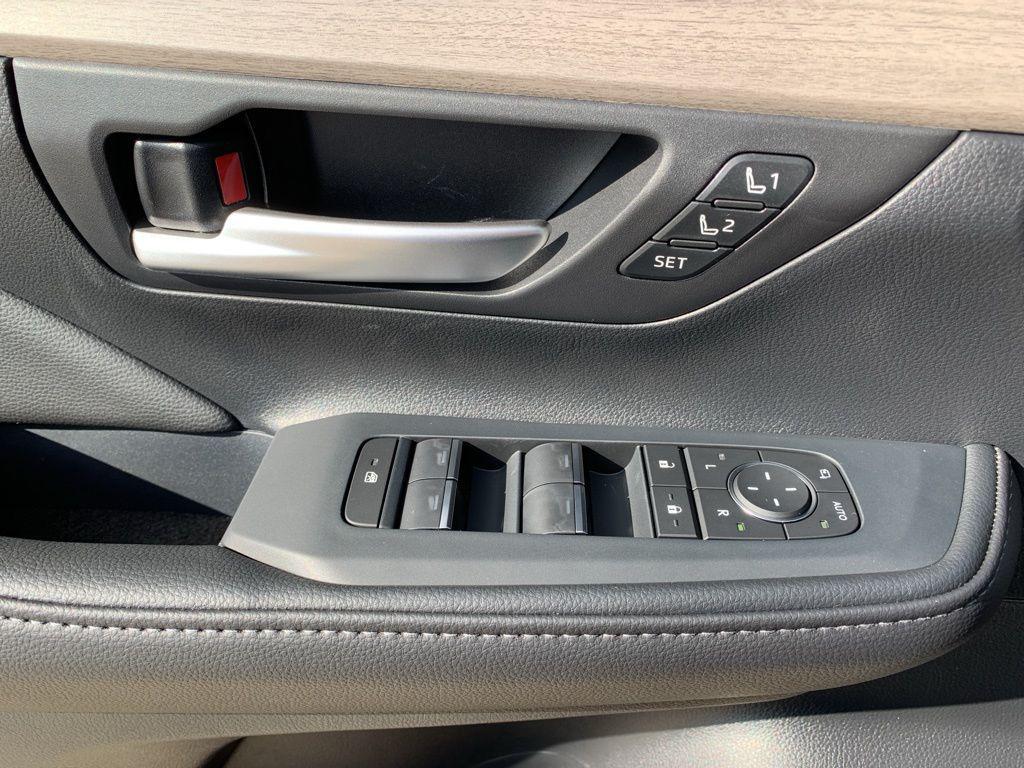 new 2025 Toyota Grand Highlander car, priced at $59,078