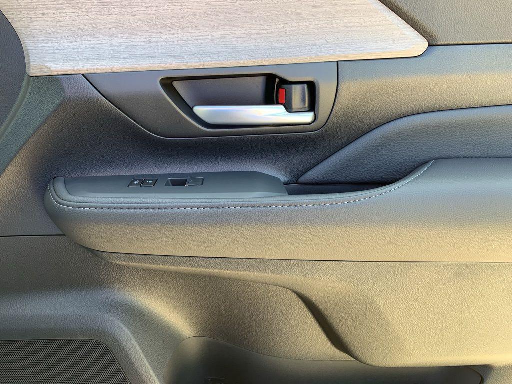 new 2025 Toyota Grand Highlander car, priced at $59,078