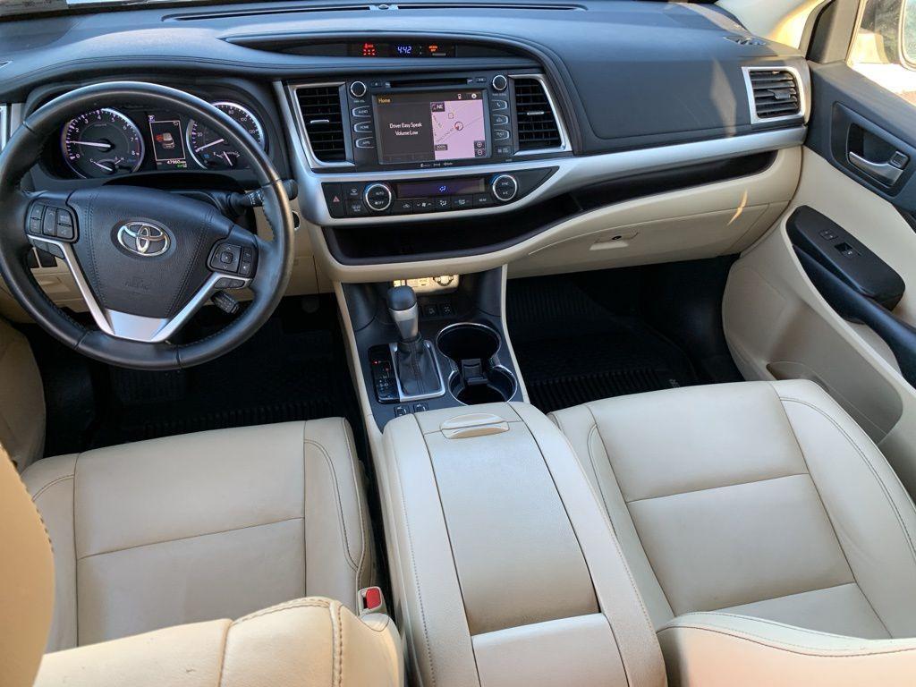 used 2019 Toyota Highlander car, priced at $29,988