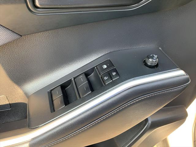 used 2023 Toyota Highlander car, priced at $34,988
