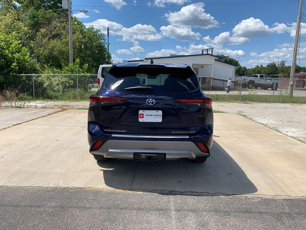 new 2025 Toyota Highlander car, priced at $54,318