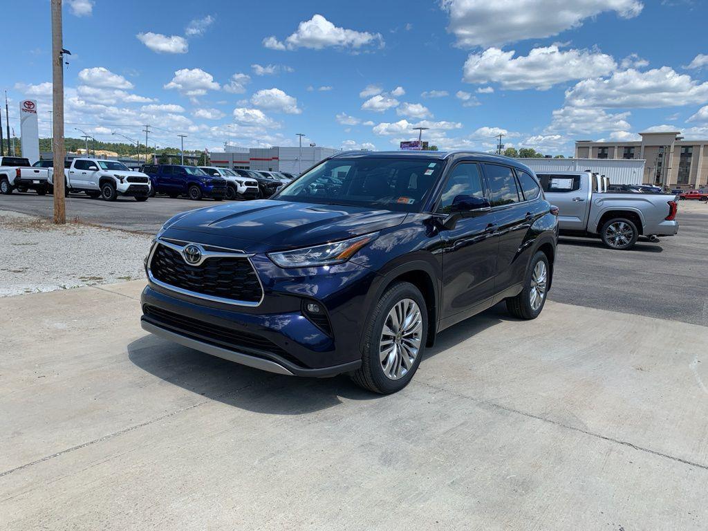 new 2025 Toyota Highlander car, priced at $54,318