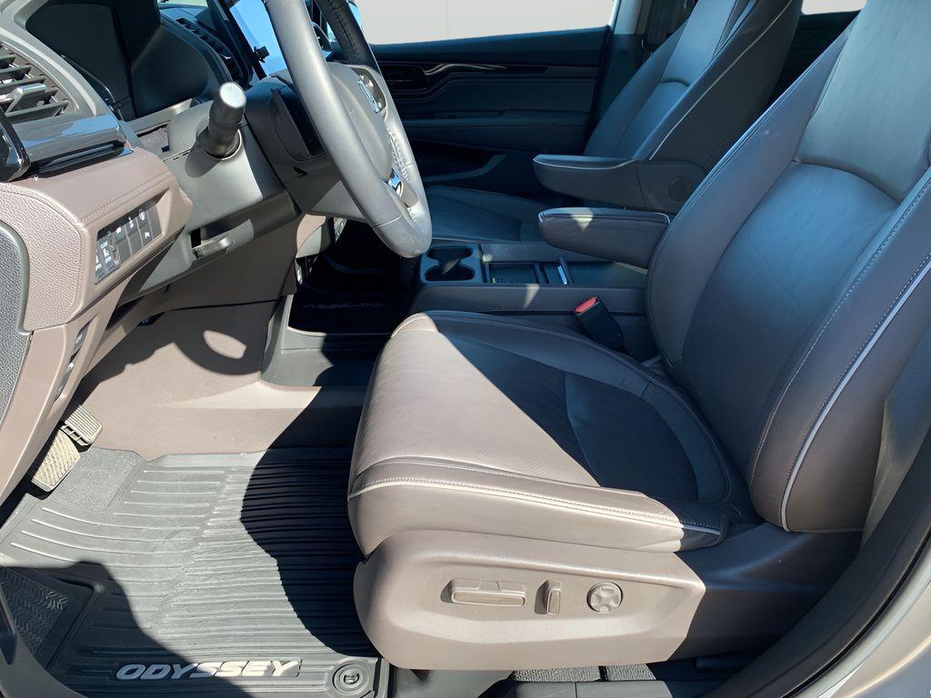 used 2023 Honda Odyssey car, priced at $41,588