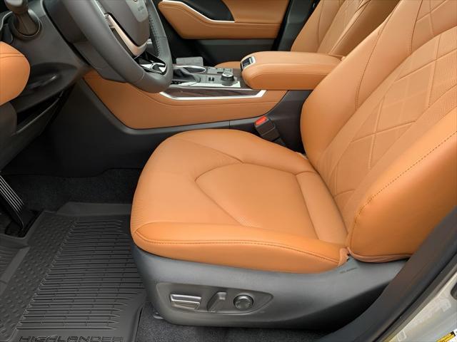 new 2025 Toyota Highlander car, priced at $54,972