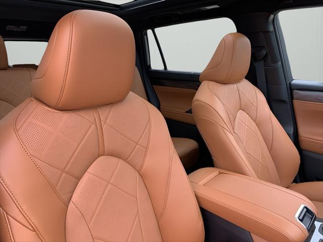 new 2025 Toyota Highlander car, priced at $54,972