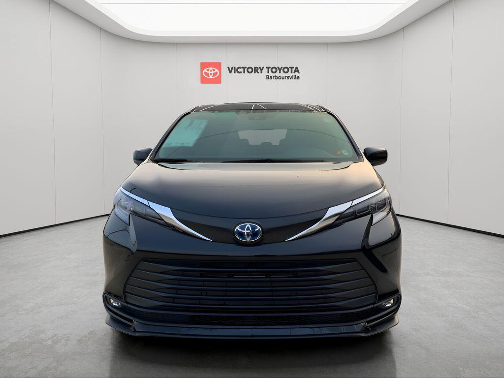 new 2025 Toyota Sienna car, priced at $50,580