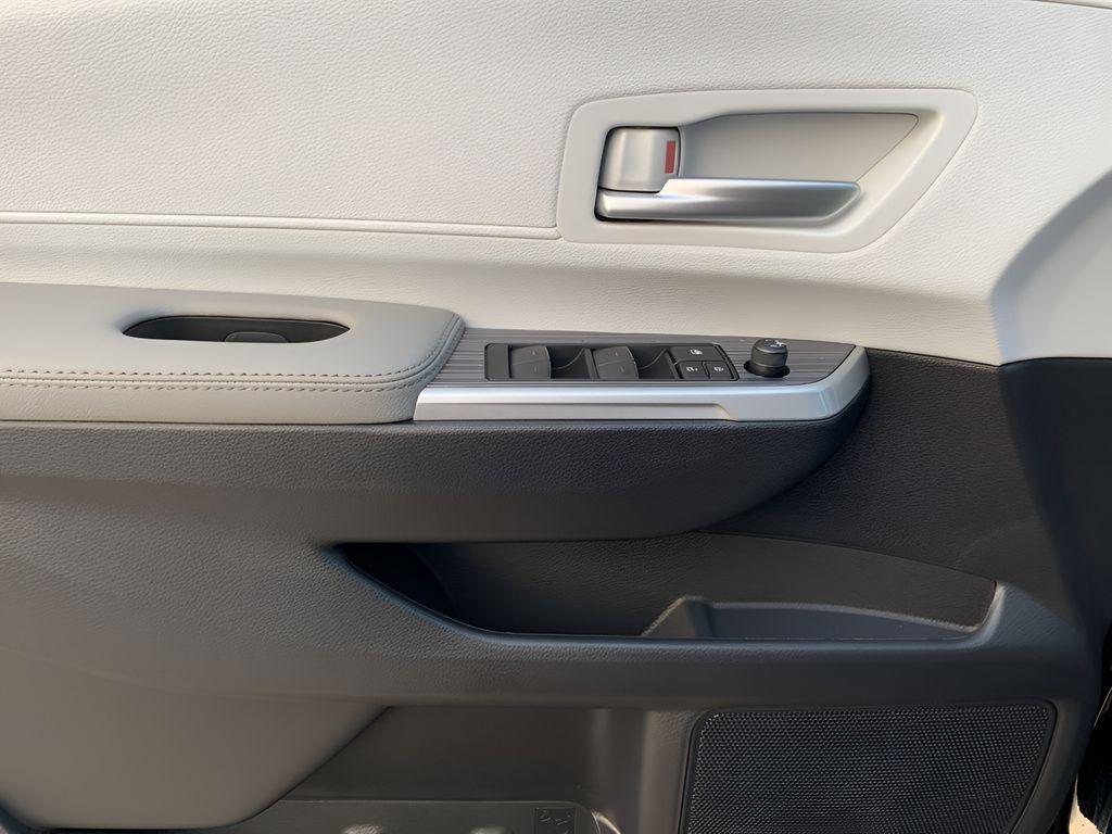 new 2025 Toyota Sienna car, priced at $50,580