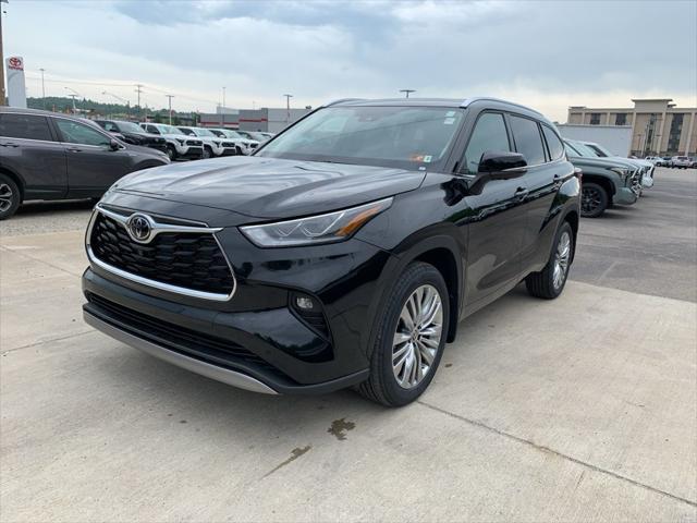 new 2025 Toyota Highlander car, priced at $54,123
