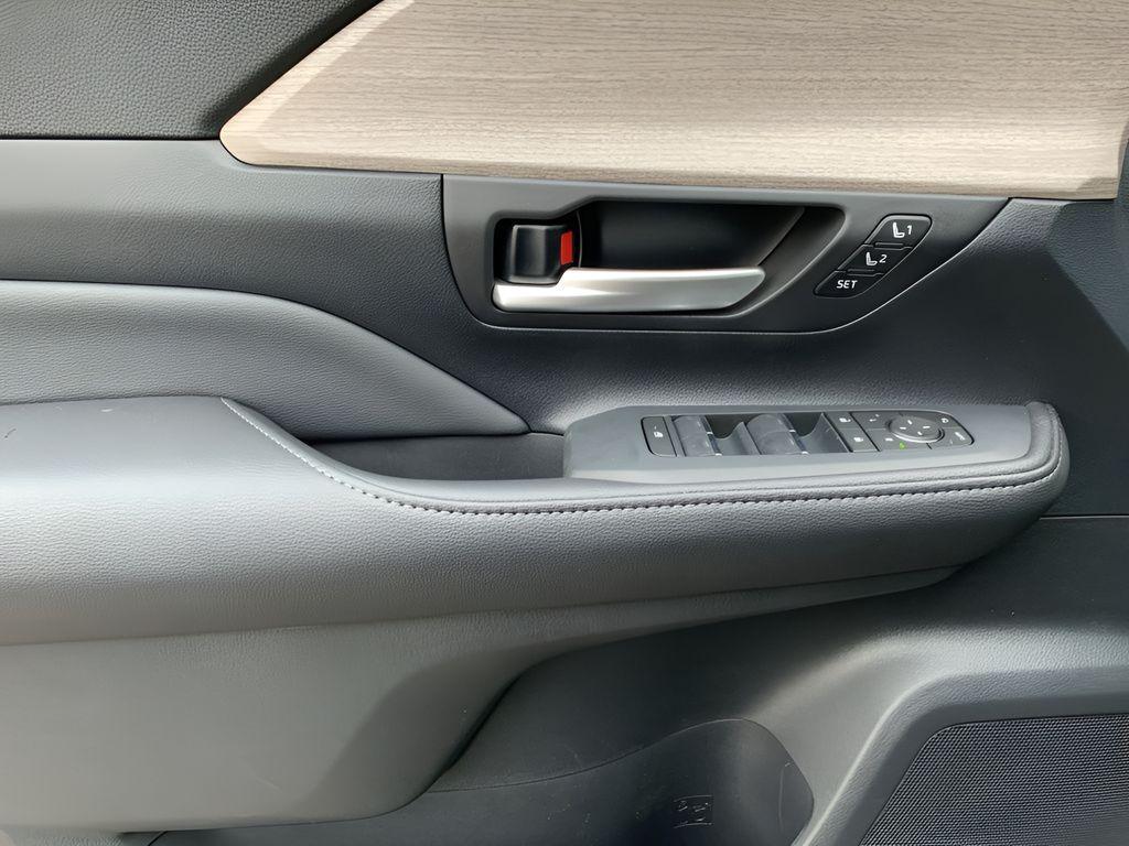 new 2026 Toyota Grand Highlander car, priced at $61,213