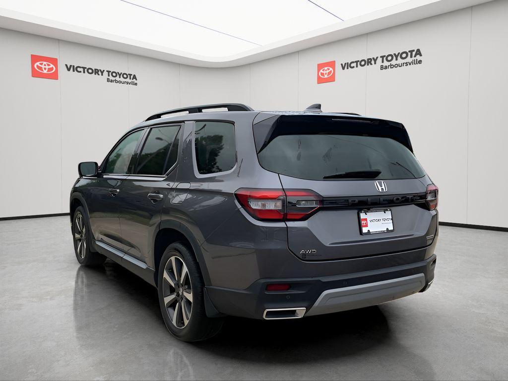 used 2023 Honda Pilot car, priced at $41,588