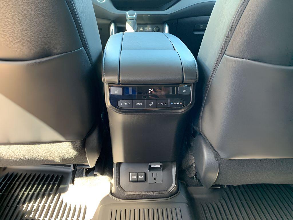 new 2025 Toyota Highlander car, priced at $51,002