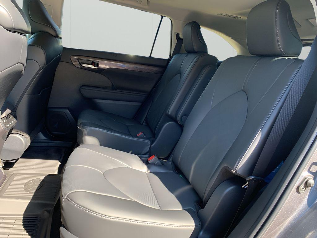 new 2025 Toyota Highlander car, priced at $51,002