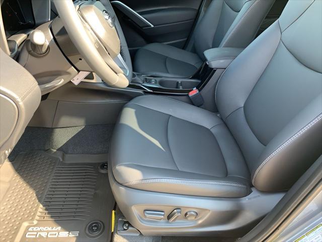new 2025 Toyota Corolla Cross car, priced at $33,402