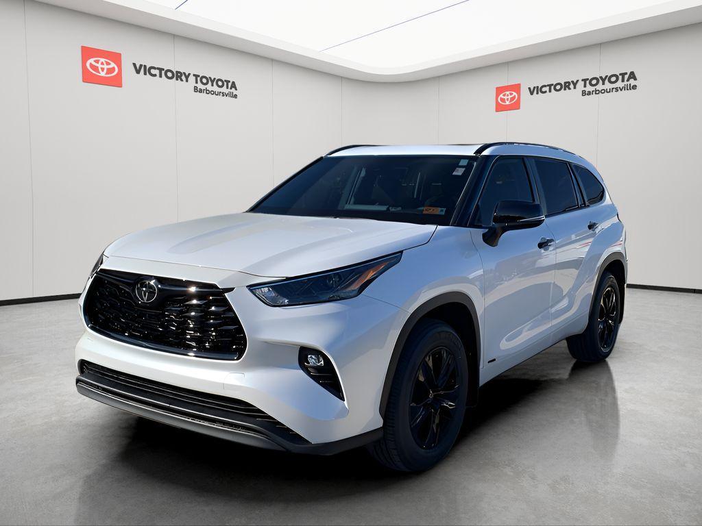 new 2025 Toyota Highlander Hybrid car, priced at $51,917