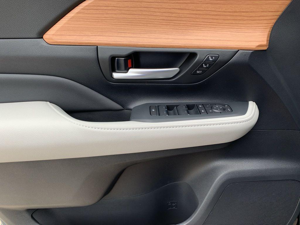 new 2026 Toyota Grand Highlander car, priced at $57,438
