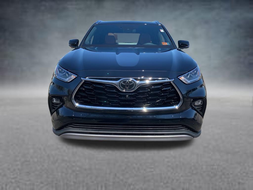 new 2025 Toyota Highlander car, priced at $54,553