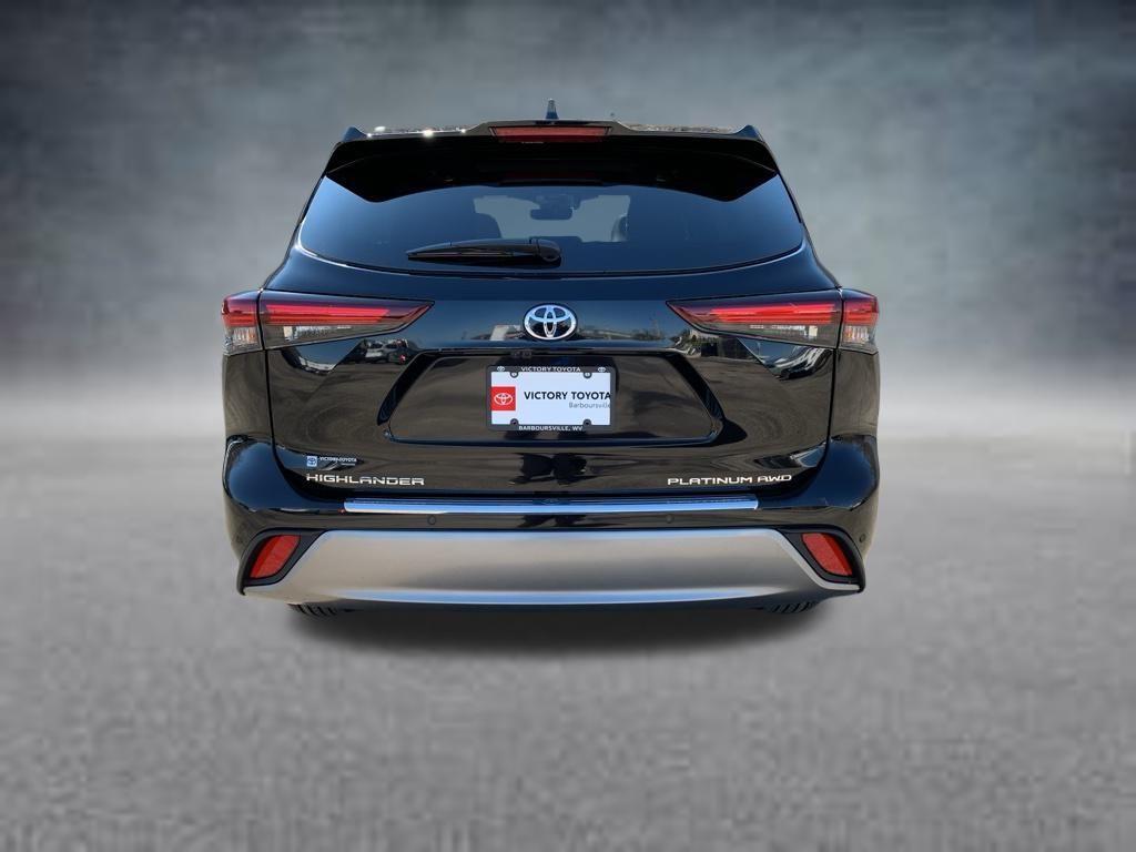 new 2025 Toyota Highlander car, priced at $54,553