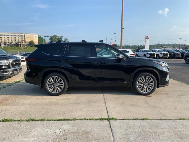 new 2025 Toyota Highlander Hybrid car, priced at $57,322