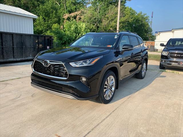 new 2025 Toyota Highlander Hybrid car, priced at $57,322