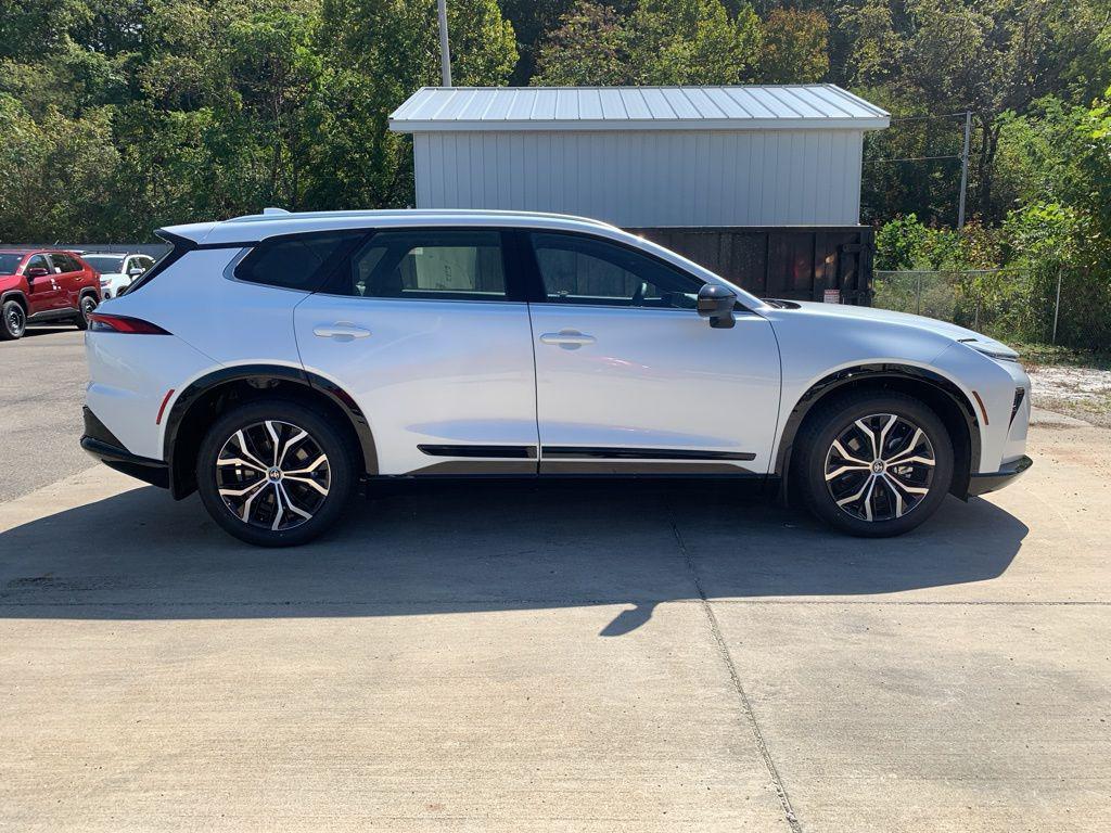 new 2025 Toyota Crown Signia car, priced at $47,290