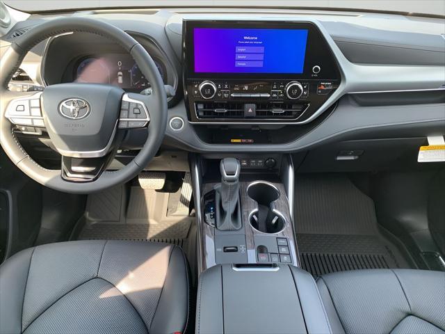 new 2025 Toyota Highlander Hybrid car, priced at $58,011