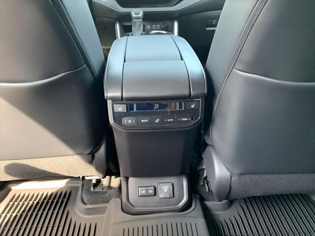 new 2025 Toyota Highlander Hybrid car, priced at $58,011