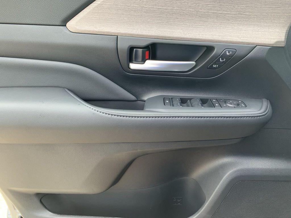 new 2026 Toyota Grand Highlander car, priced at $57,948