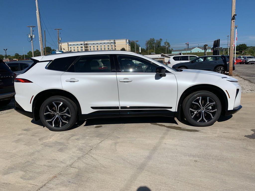 new 2025 Toyota Crown Signia car, priced at $47,340