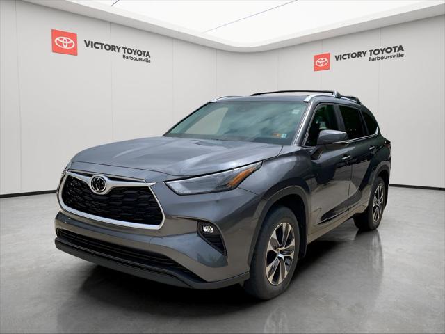 new 2025 Toyota Highlander car, priced at $49,412