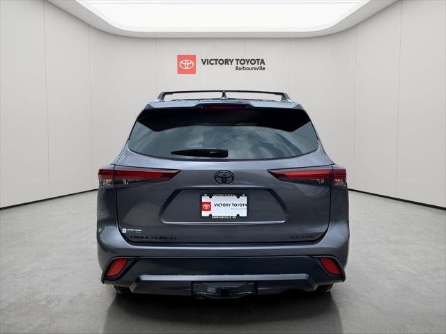 new 2025 Toyota Highlander car, priced at $49,412