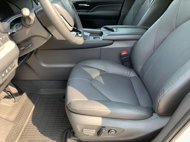 new 2025 Toyota Grand Highlander car, priced at $55,963