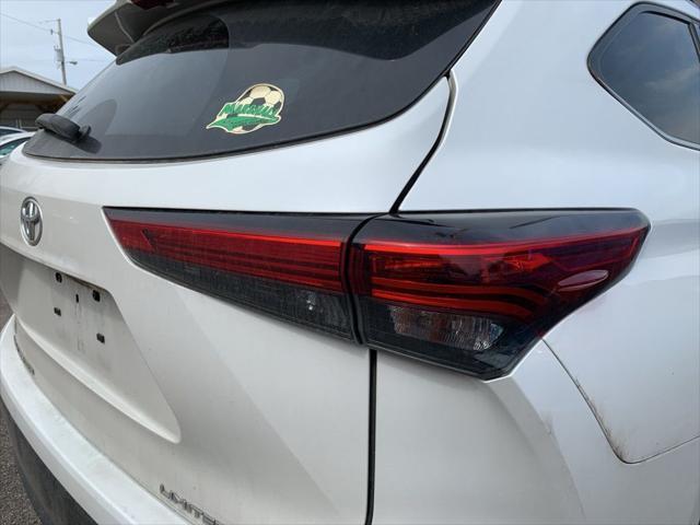 used 2022 Toyota Highlander car, priced at $34,988