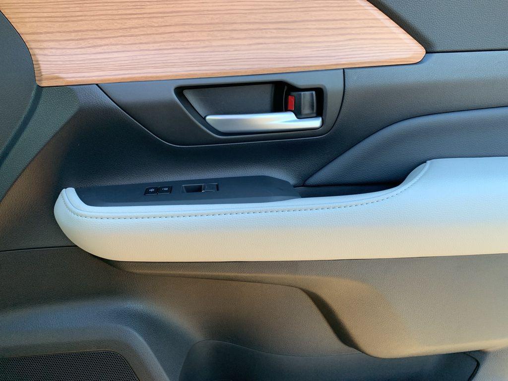 new 2025 Toyota Grand Highlander car, priced at $57,107
