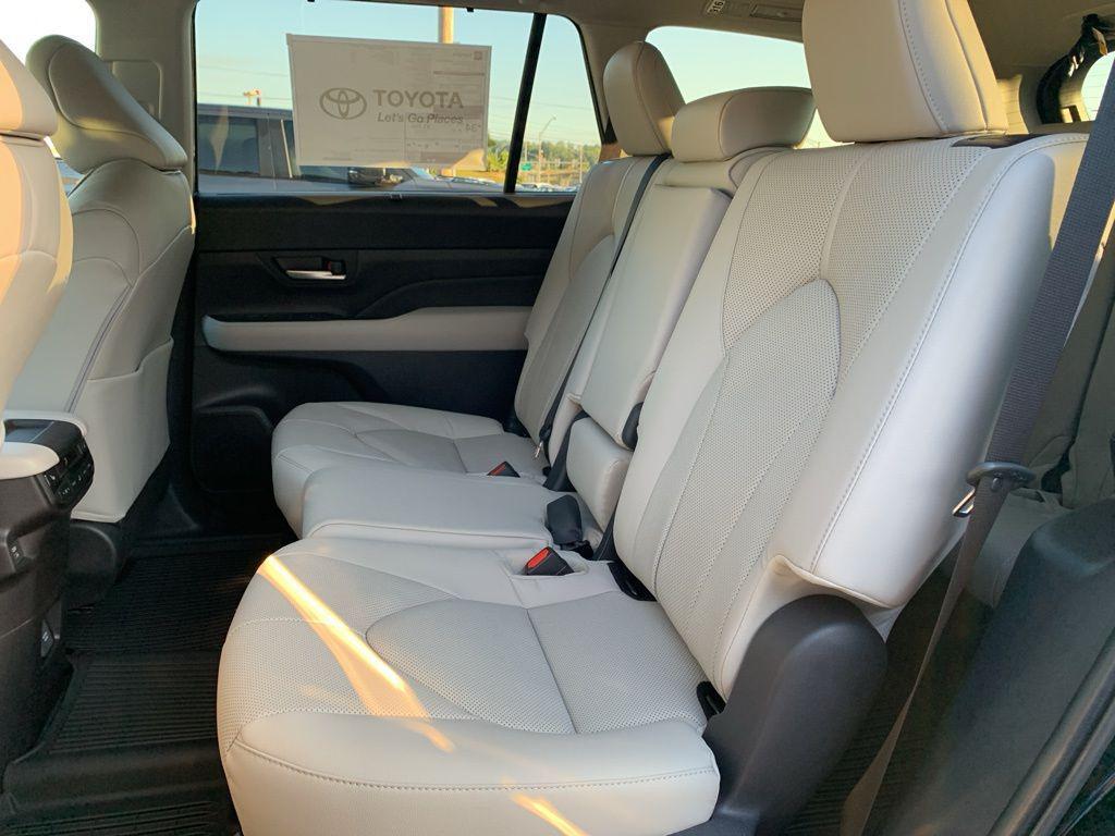 new 2025 Toyota Grand Highlander car, priced at $57,107