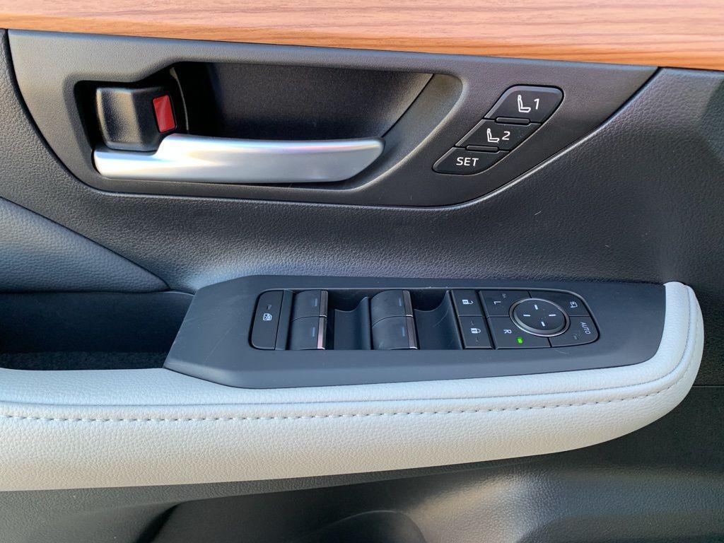 new 2025 Toyota Grand Highlander car, priced at $57,107