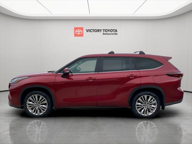 new 2025 Toyota Highlander car, priced at $55,707