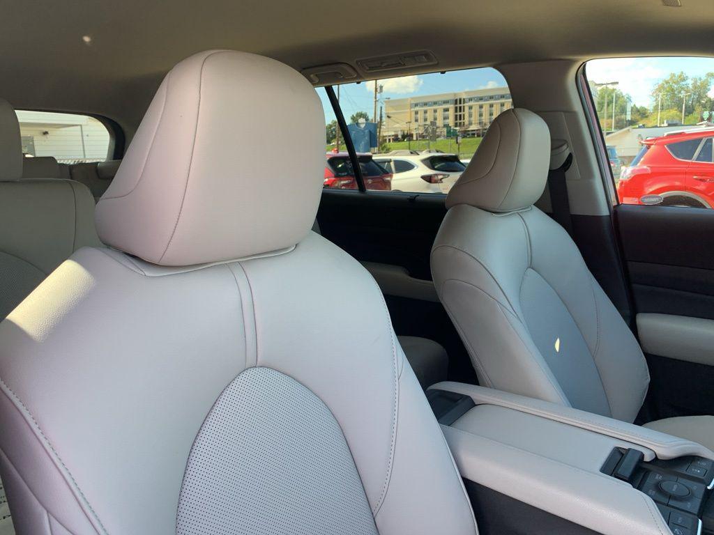 new 2026 Toyota Grand Highlander car, priced at $49,678