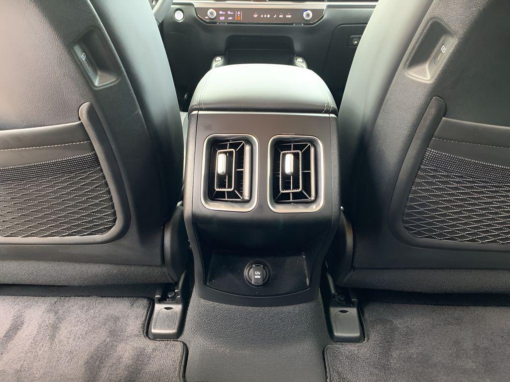 used 2025 Kia Sorento Hybrid car, priced at $35,988