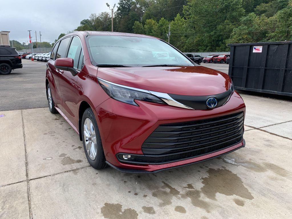 new 2025 Toyota Sienna car, priced at $50,735