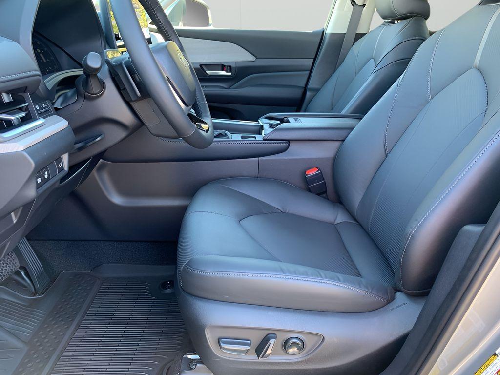 new 2026 Toyota Grand Highlander car, priced at $60,163