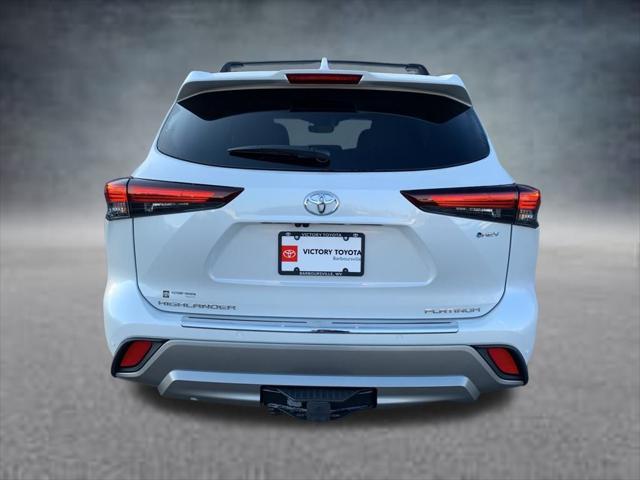 new 2025 Toyota Highlander Hybrid car, priced at $58,216