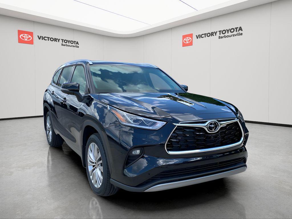 new 2025 Toyota Highlander car, priced at $50,699
